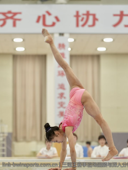 三冠王赛事现场回顾与深入分析